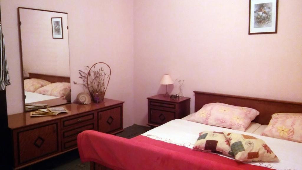 Apartmani Conar Велики Дрвеник Екстериор снимка