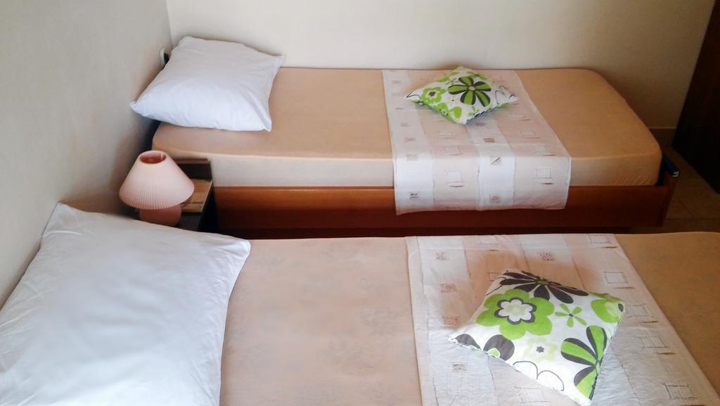 Apartmani Conar Велики Дрвеник Екстериор снимка