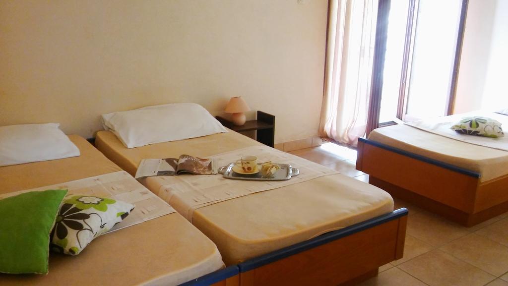 Apartmani Conar Велики Дрвеник Екстериор снимка